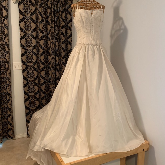 Wedding Dress—Carmela Sutera - Picture 1 of 2